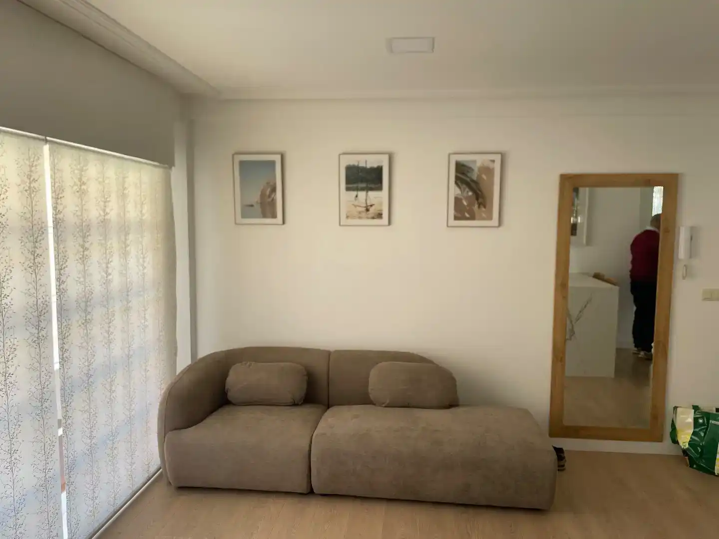 Wohnzimmer von Dachboden zur Miete in Sanxenxo mit Möbliert