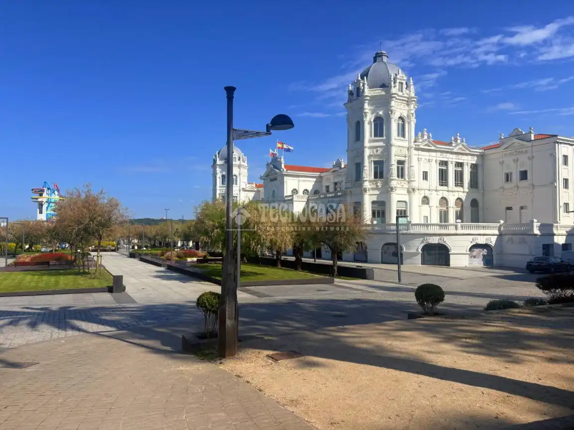 Vista exterior de Piso en venta en Santander con Calefacción