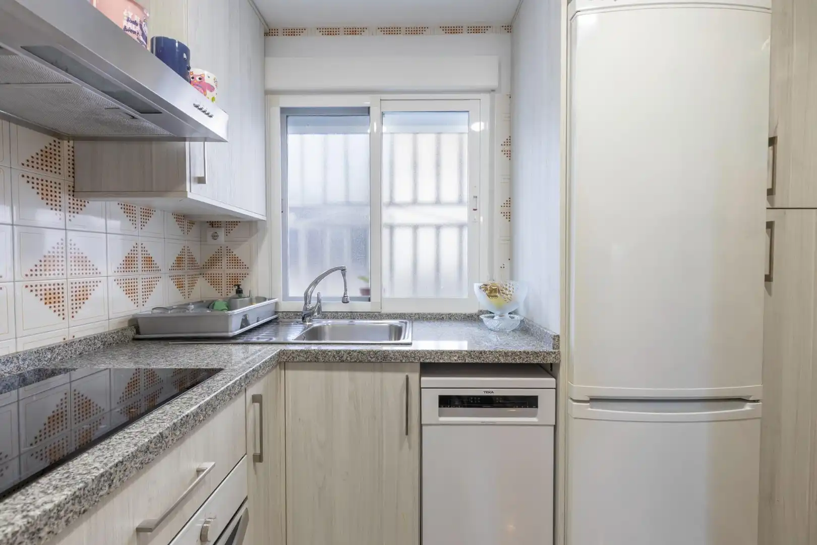 Casa con terraza en venta en Calle Sayena 25, imagen 10