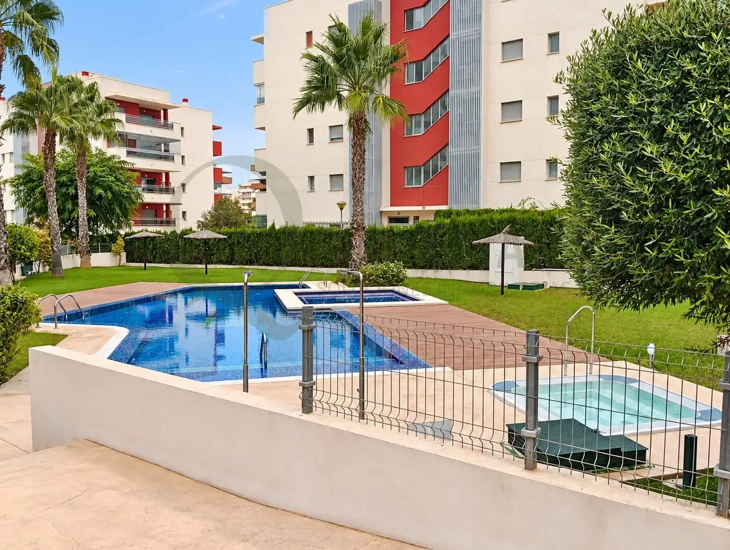 Swimming pool of Flat for sale in Los Arenales del Sol