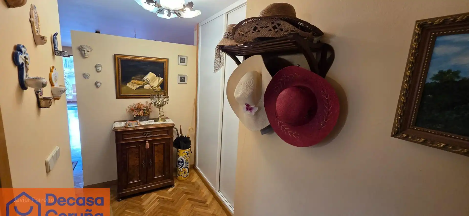 Habitación de Piso en venta en Oleiros con Calefacción, Terraza y Trastero