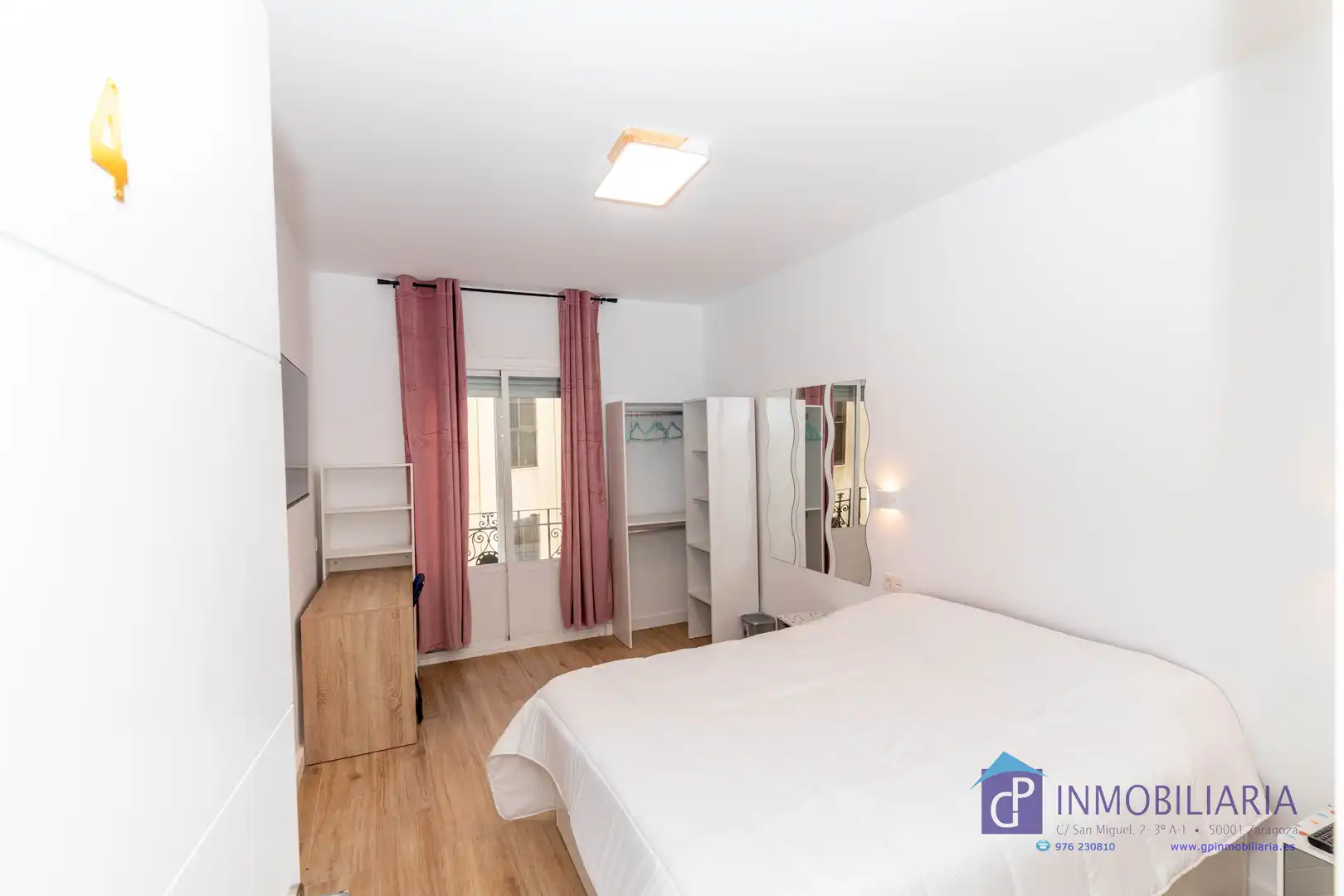 Flat for sale in Calle de Santiago, Alfonso