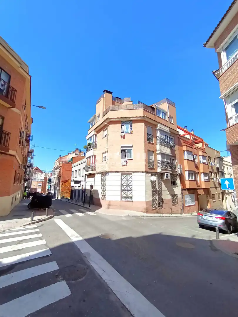 Vista exterior de Garatge en venda en Madrid