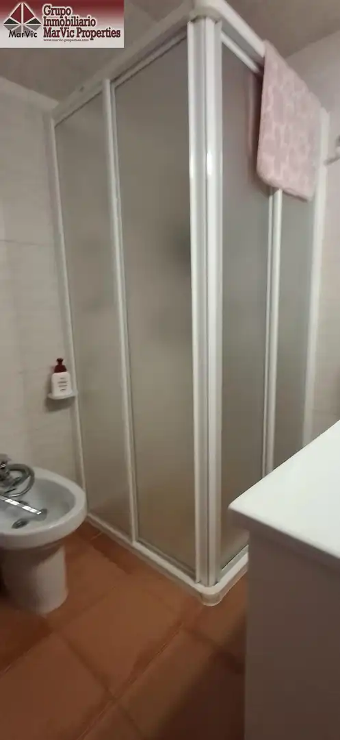 Bany de Casa o xalet en venda en Benidorm amb Aire condicionat, Jardí privat i Terrassa