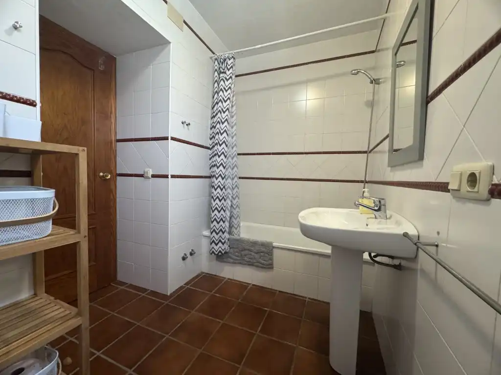 Baño de Piso en venta en La Línea de la Concepción con Amueblado