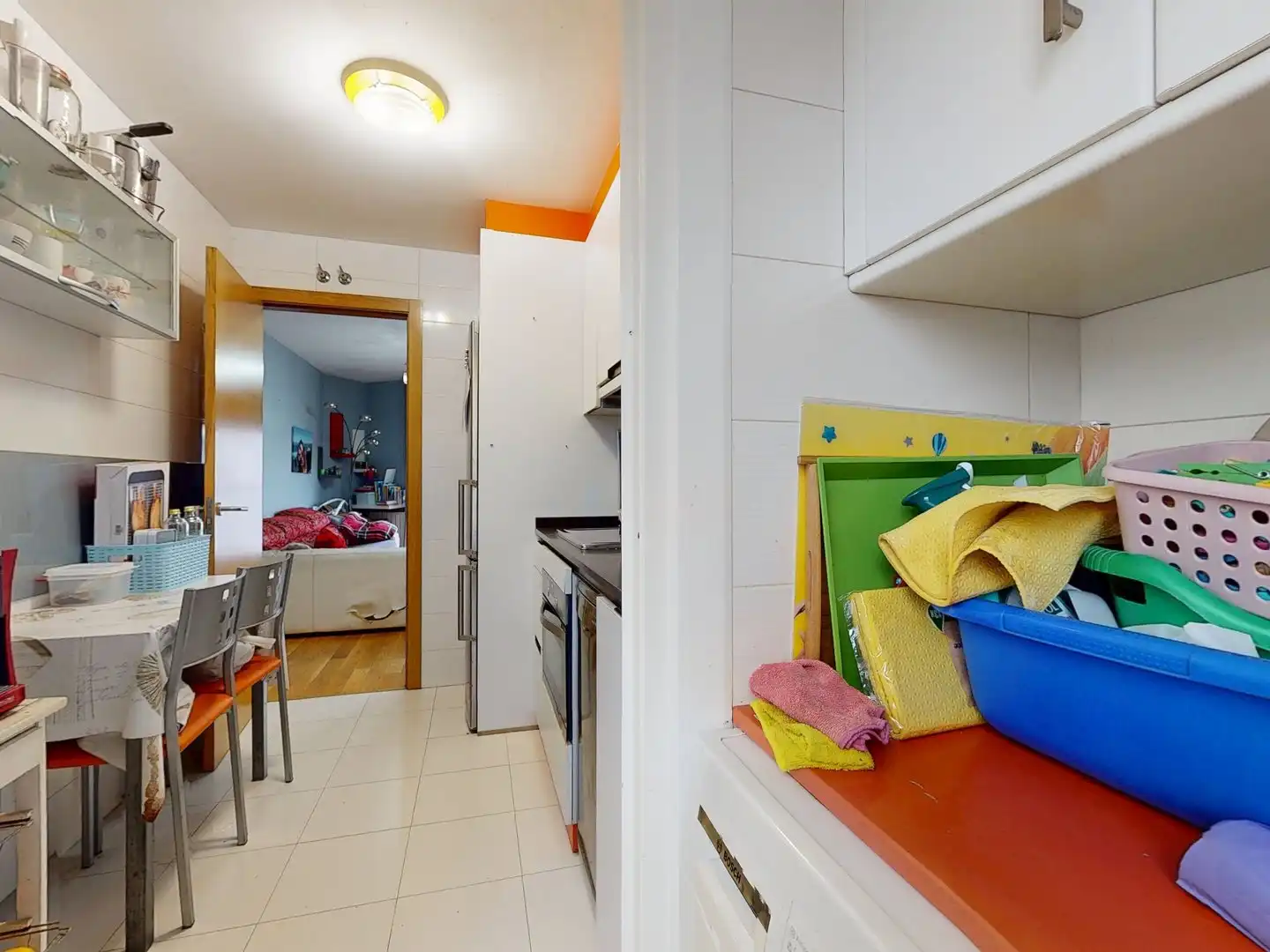 Cocina de Piso en venta en Vigo  con Calefacción y Trastero