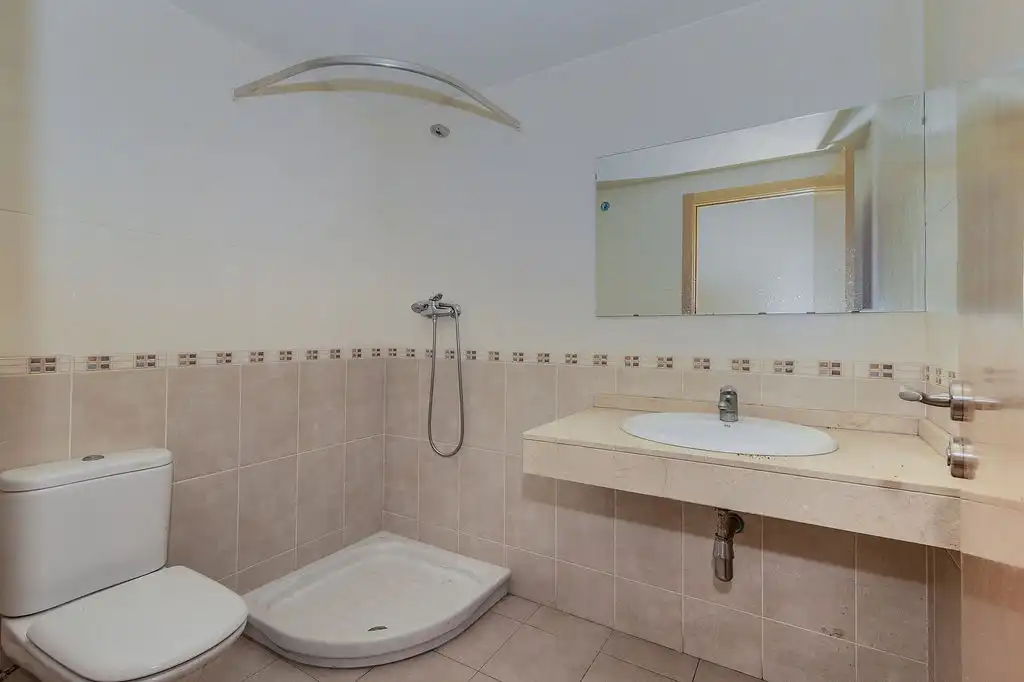 Baño de Piso en venta en Albatàrrec