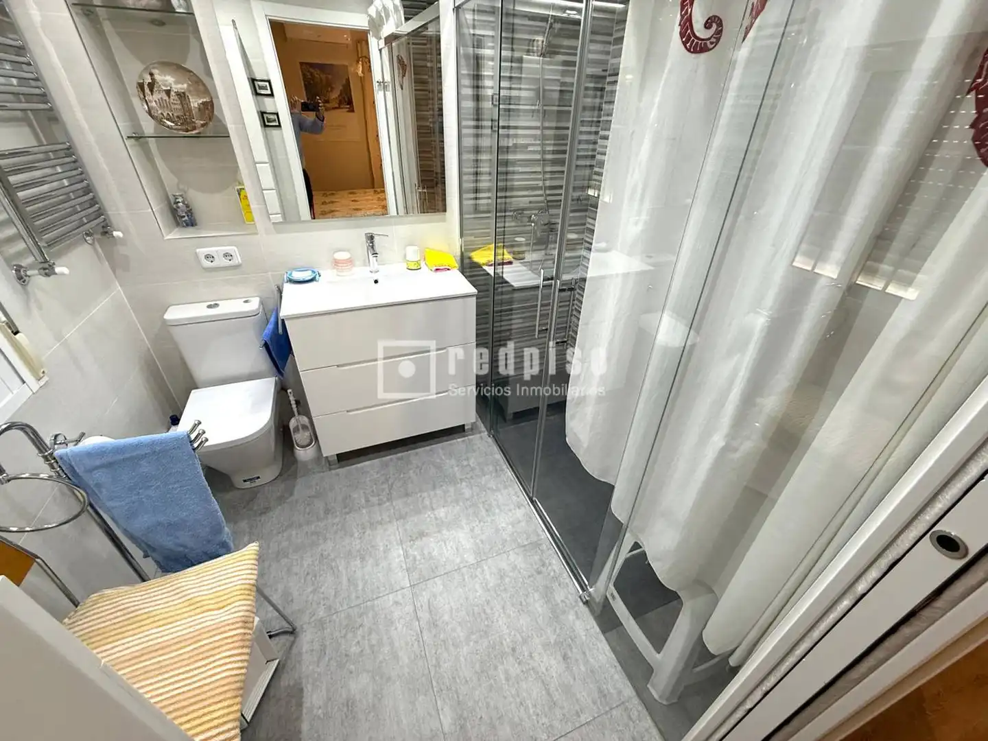 Bathroom of Flat for sale in Madrid  with Air Conditioner, Heating and Private garden