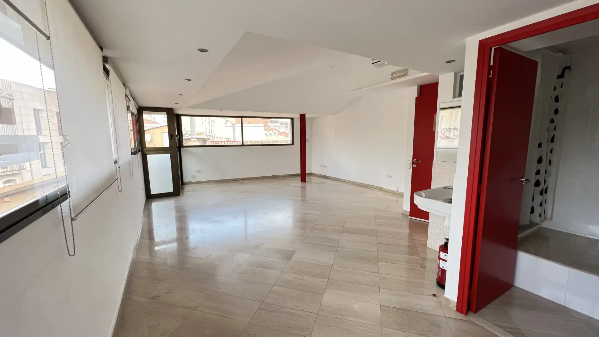 Oficina de alquiler en Plaça Vella, Barri del Centre, Centre