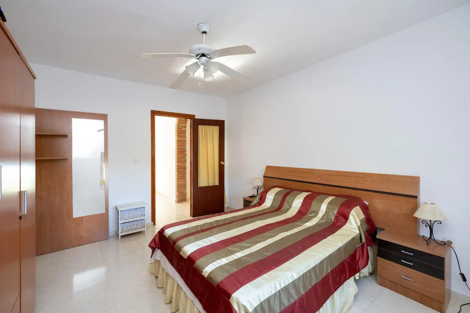 Habitación de Casa o chalet en venta en Órgiva con Aire acondicionado, Jardín privado y Terraza