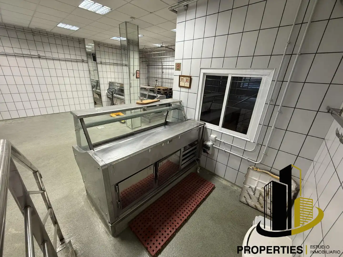 Local comercial en venda a Guijuelo, imagen 3