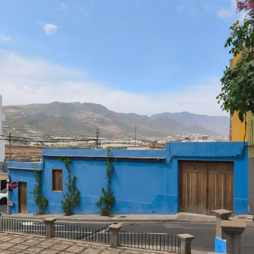 Vista exterior de Casa o xalet en venda en Gáldar amb Jardí privat, Terrassa i Traster