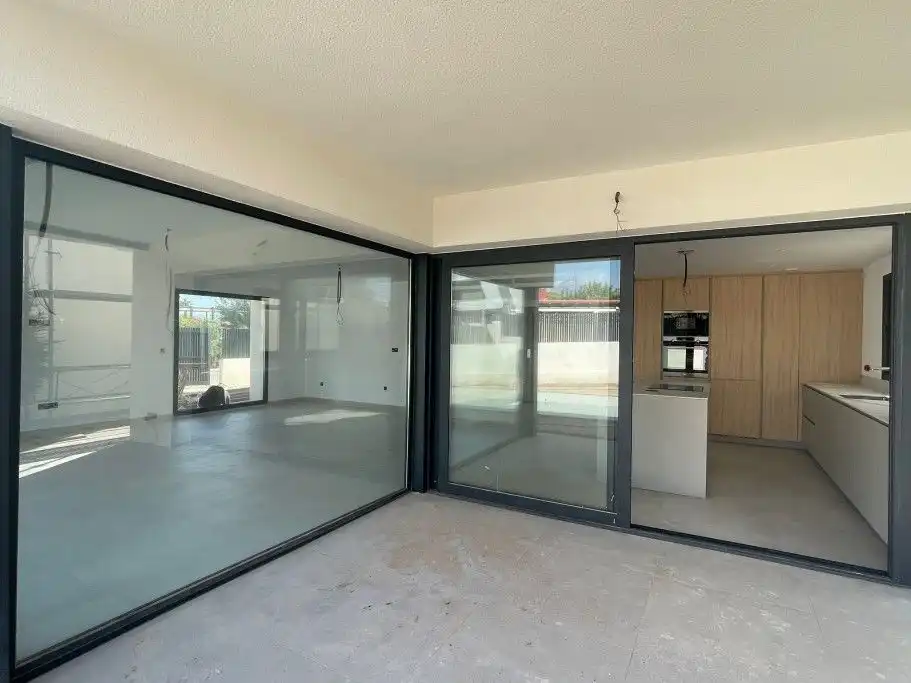 Casa o chalet en venta en L'Alfàs del Pi con Aire acondicionado, Calefacción y Jardín privado