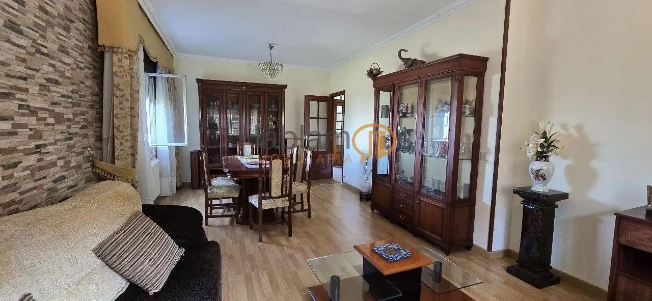 Comedor de Casa o chalet en venta en Vilagarcía de Arousa con Calefacción, Jardín privado y Terraza