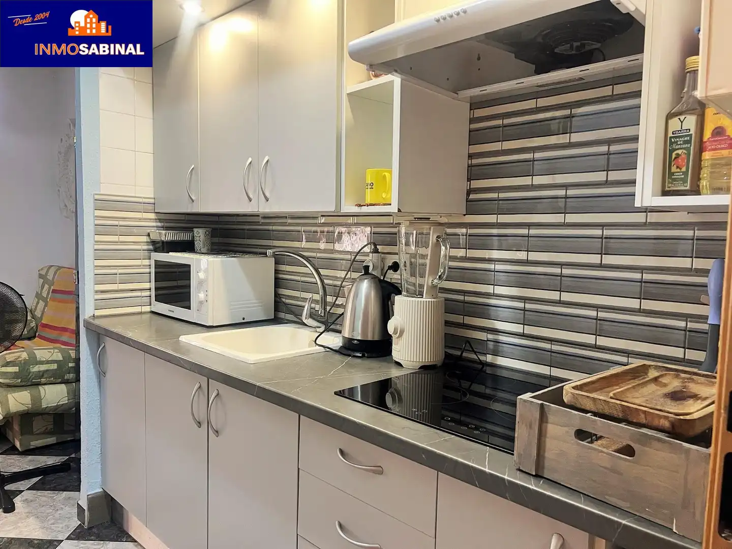 Cocina de Estudio en venta en Roquetas de Mar con Jardín privado, Terraza y Piscina comunitaria