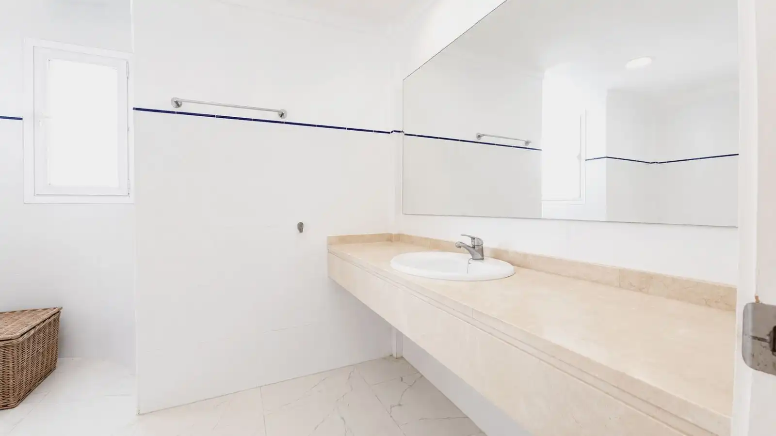 Bany de Apartament en venda en Pollença amb Aire condicionat, Calefacció i Jardí privat