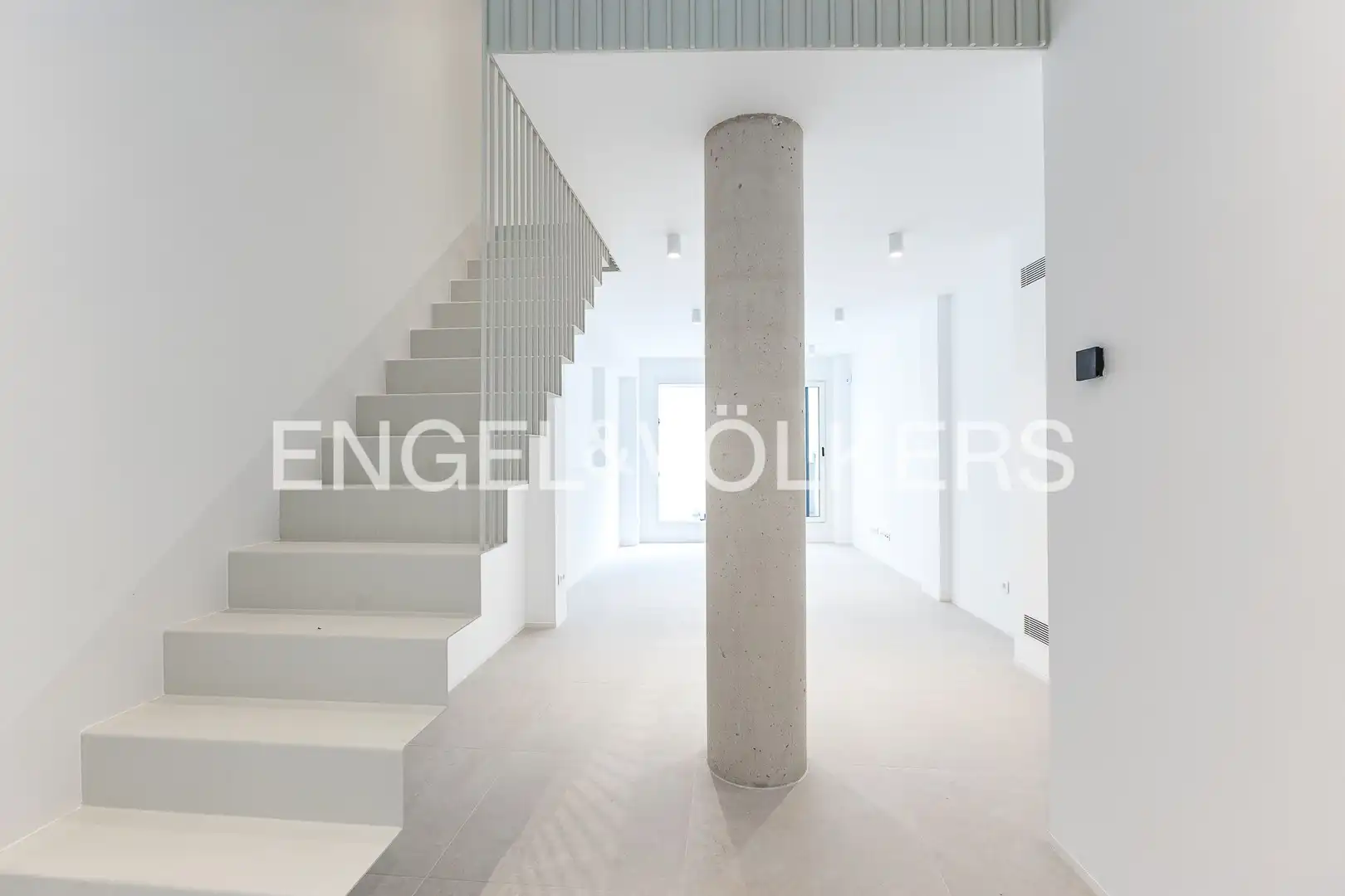 Wohnung zum Verkauf in L'Hospitalet de Llobregat mit Klimaanlage, Heizung und Terrasse