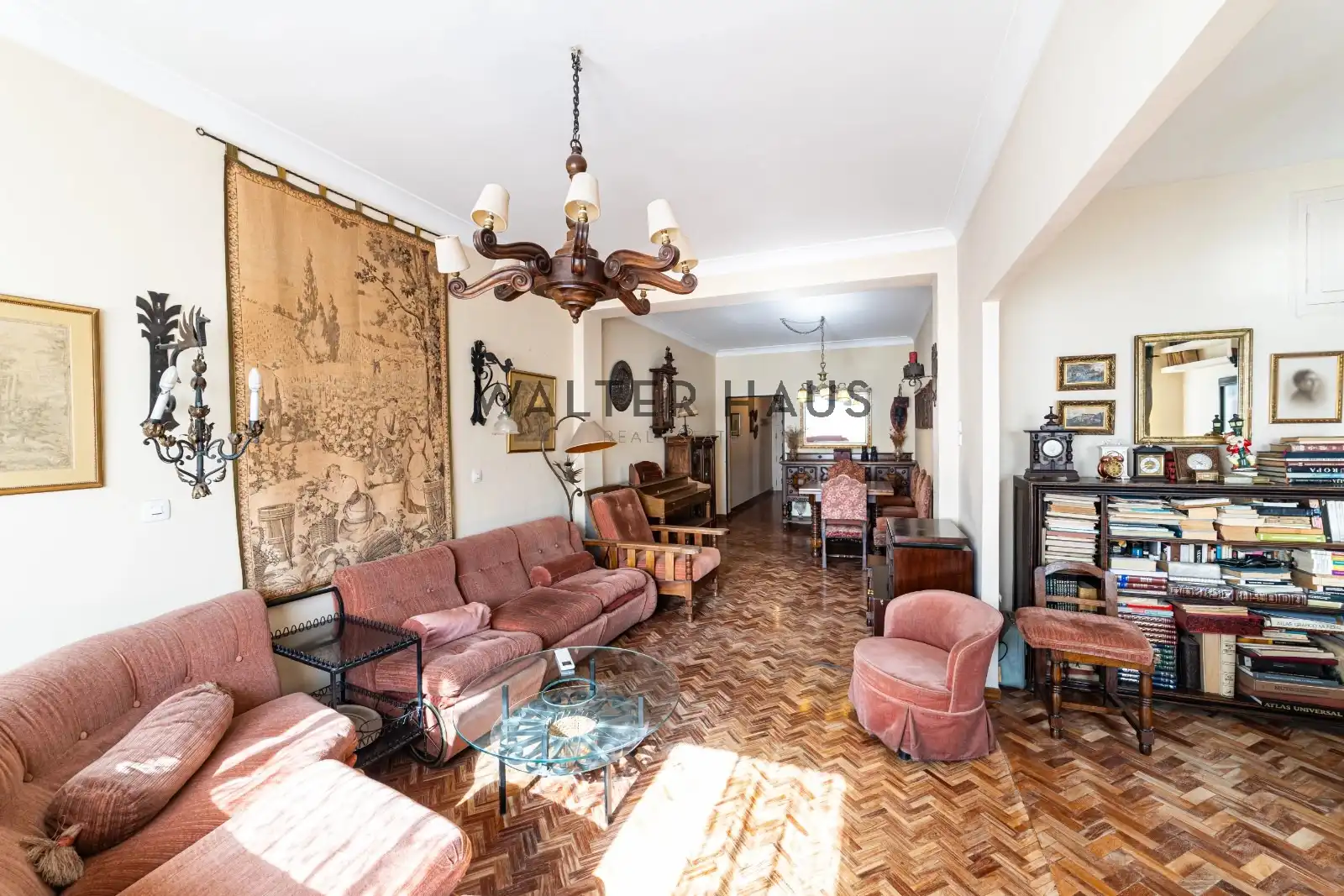 Living room of Flat for sale in Madrid  with Air Conditioner and Heating