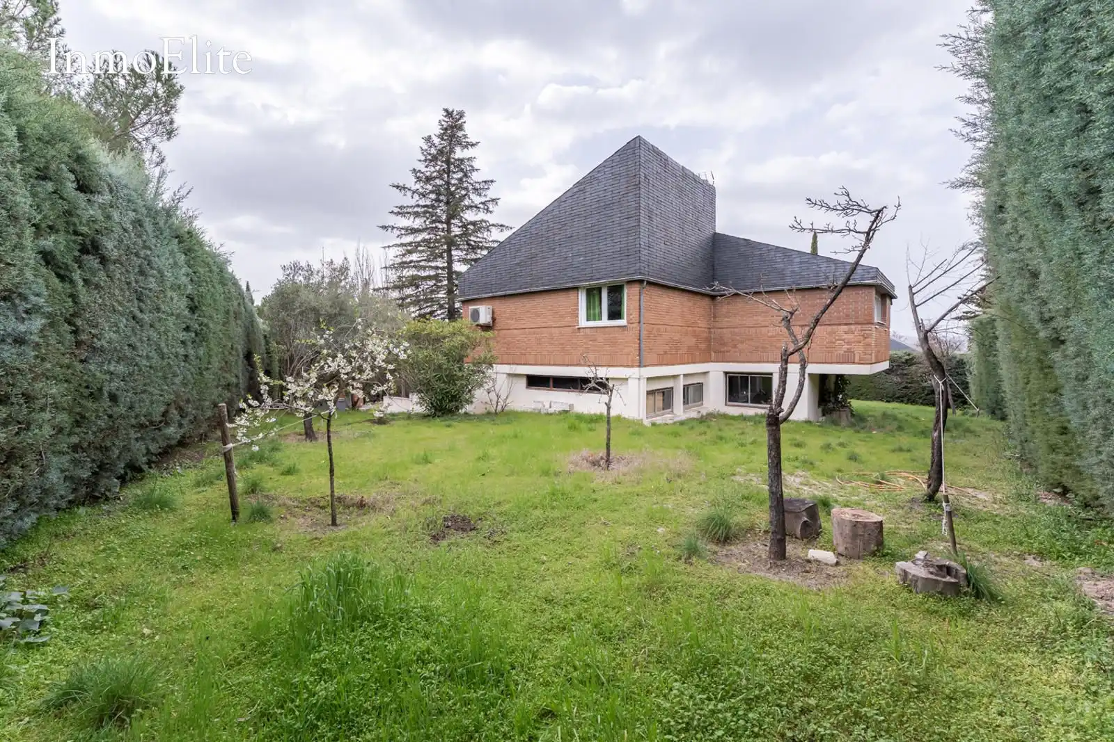 Casa o xalet en venda en Las Rozas de Madrid amb Aire condicionat, Calefacció i Jardí privat