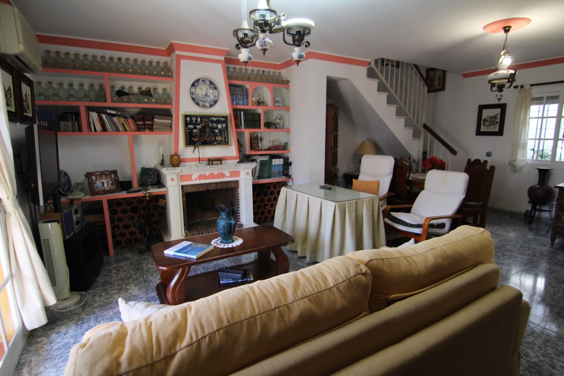 Casa o xalet en venda a La Carihuela - Los Nidos