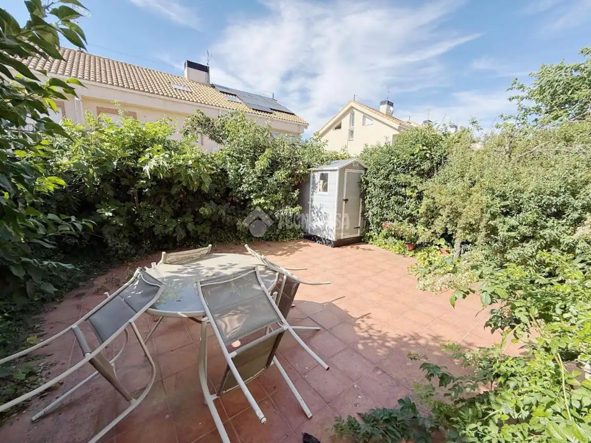 Jardín de Casa adosada en venta en Seseña