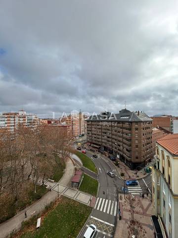 Piso en Venta en Calle Nicolás Salmerón en Circular