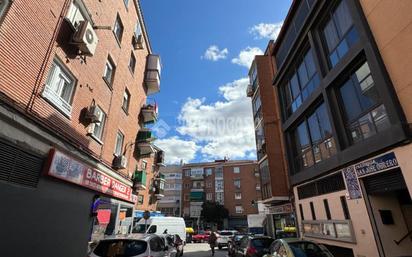 Vista exterior de Pis en venda en  Madrid Capital amb Aire condicionat