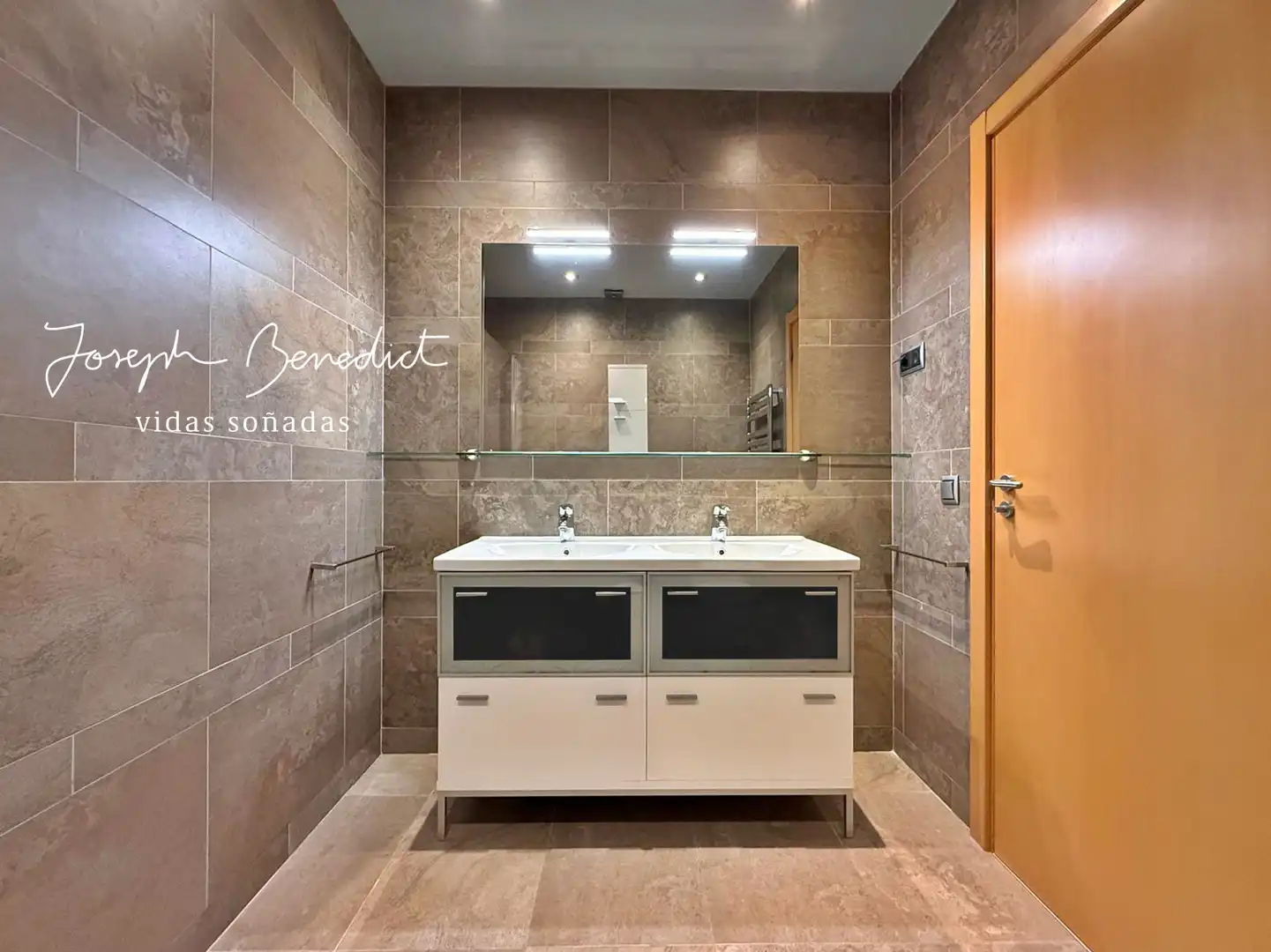 Baño de Ático en venta en Castelldefels con Aire acondicionado, Calefacción y Parquet