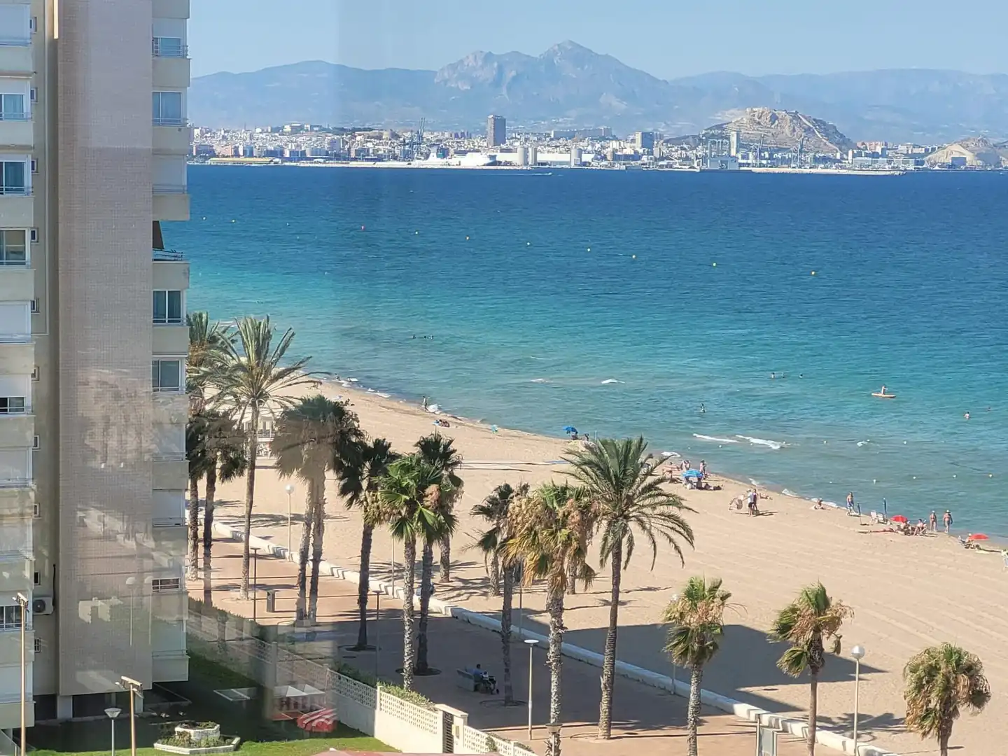 Vista exterior de Apartament en venda en Alicante / Alacant amb Jardí privat, Terrassa i Traster