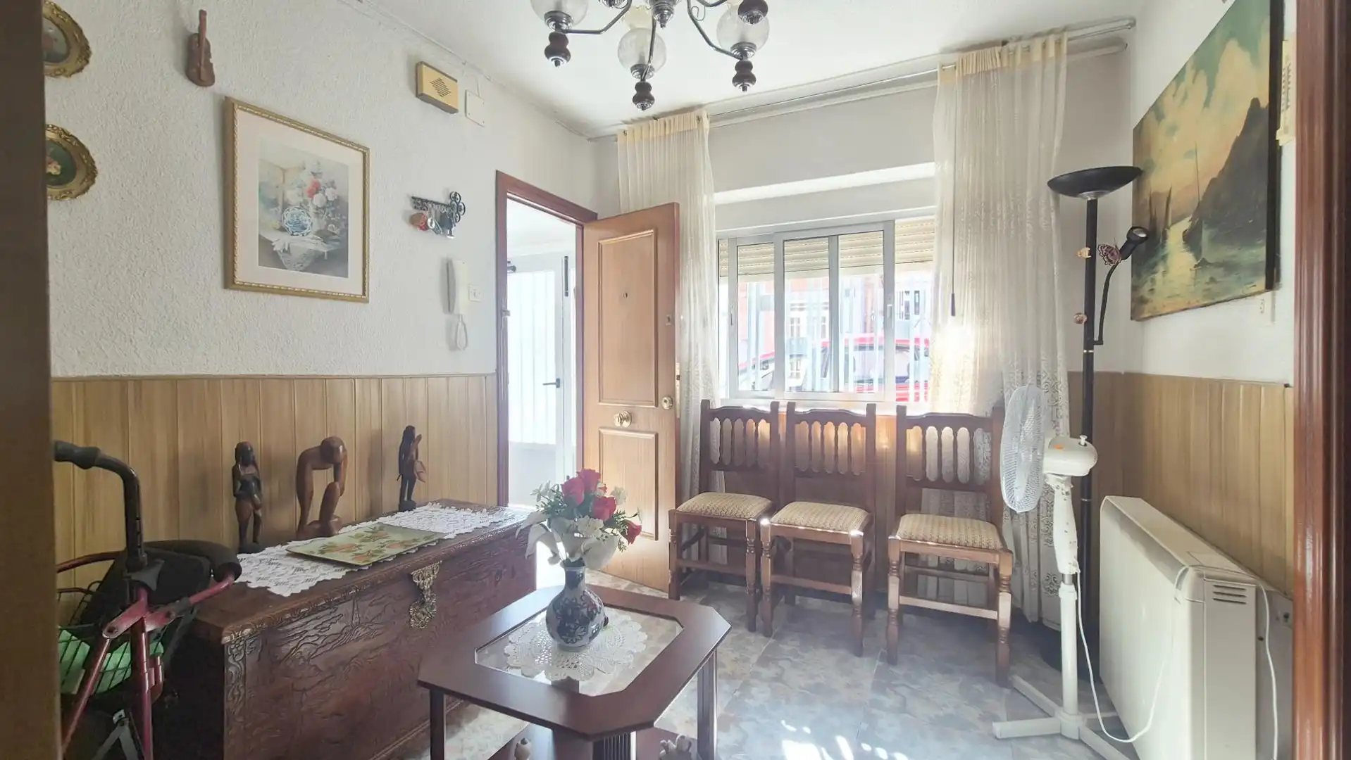 Sala d'estar de Pis en venda en Salamanca amb Calefacció