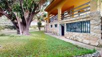 Vista exterior de Casa o xalet en venda en Montserrat amb Terrassa i Piscina