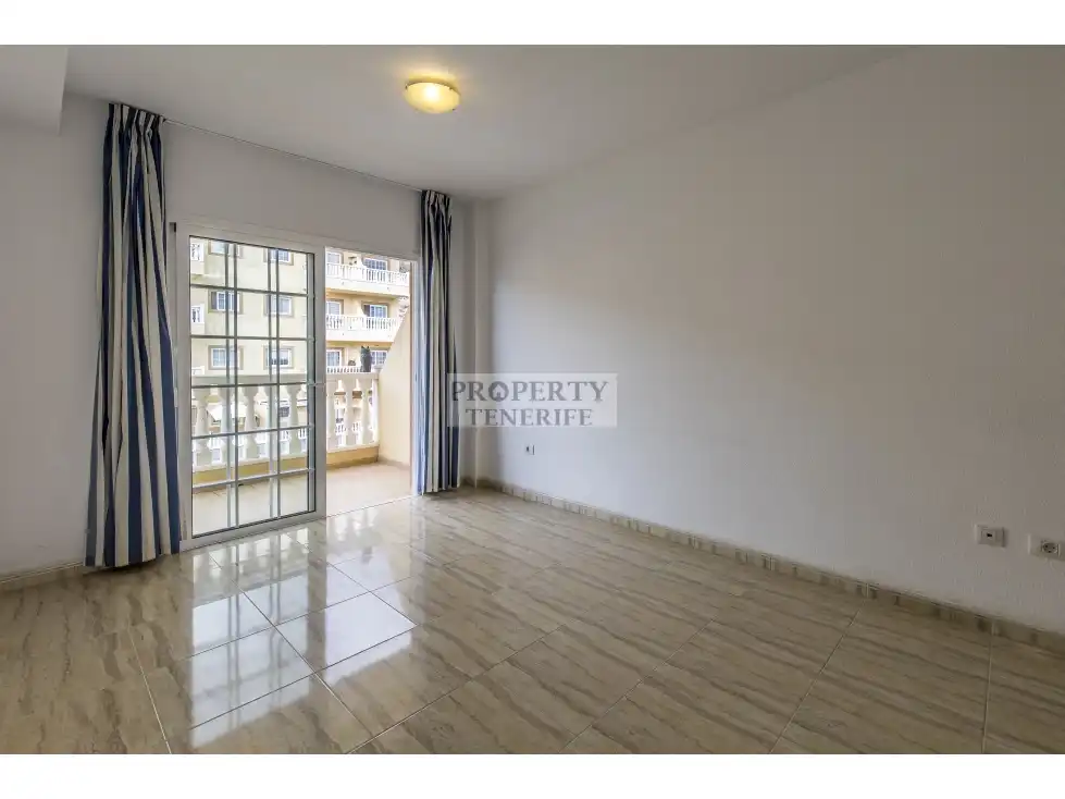 Appartamento con piscina in vendita a Palm - Mar, imagen 4