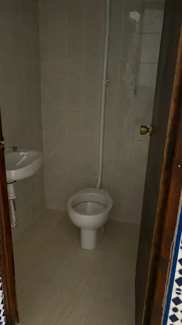 Baño de Casa adosada en venta en Cañete la Real con Aire acondicionado, Calefacción y Amueblado