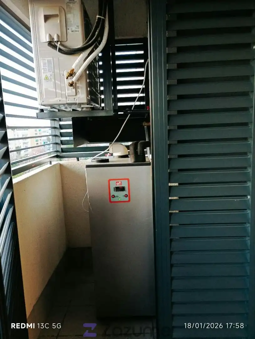 Flat for rent in Valencia  with Air Conditioner, Private garden and Terrace