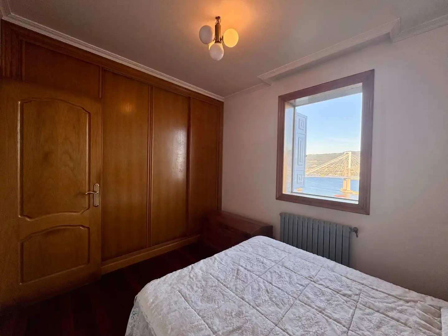 Schlafzimmer von Haus oder Chalet zum Verkauf in Redondela mit Heizung, Privatgarten und Parkett