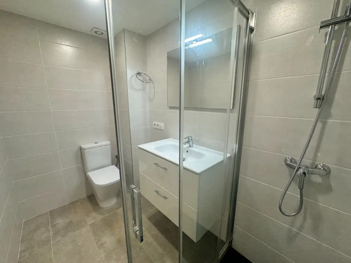Flat for rent in Rambla de Xavier Cugat, Fontajau - Sant Ponç