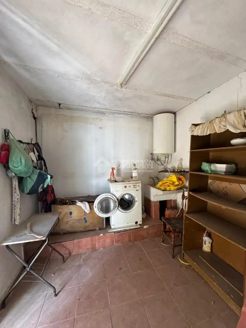 Casa aparellada amb terrassa en venda a Lupión, imagen 18