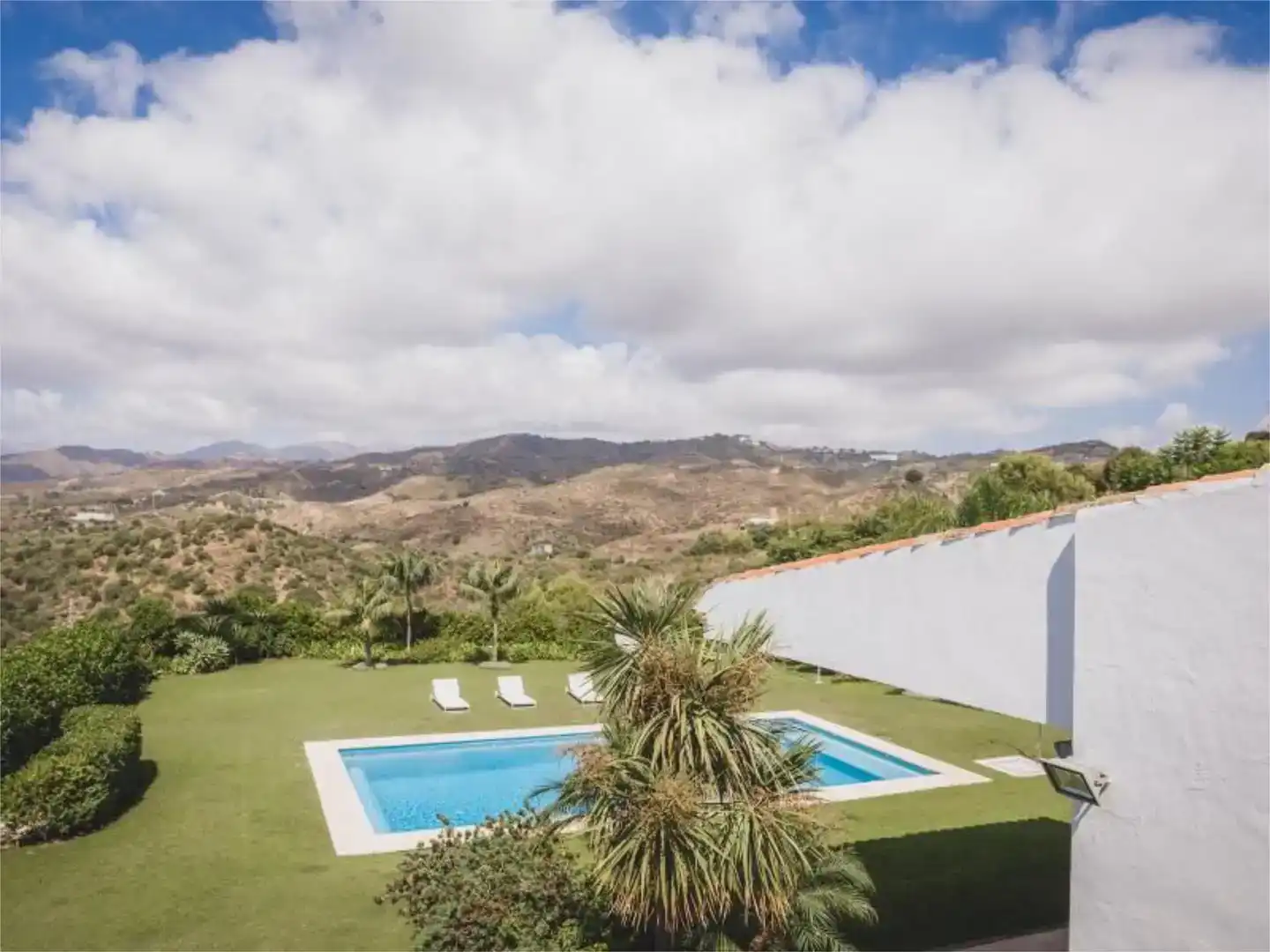 Jardí de Casa o xalet en venda en Marbella amb Aire condicionat, Piscina i Balcó