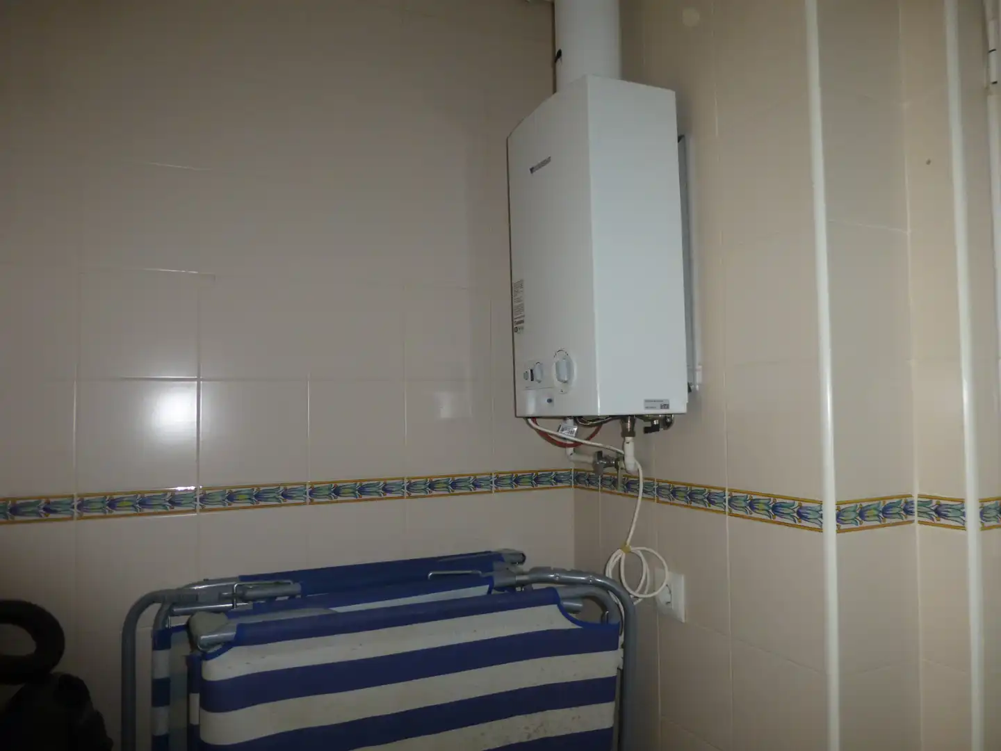 Bathroom of Attic for sale in Rota  with Air Conditioner, Terrace and Storage room