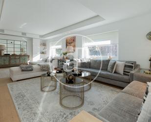 Living room of Flat for sale in  Madrid Capital  with Air Conditioner, Heating and Terrace