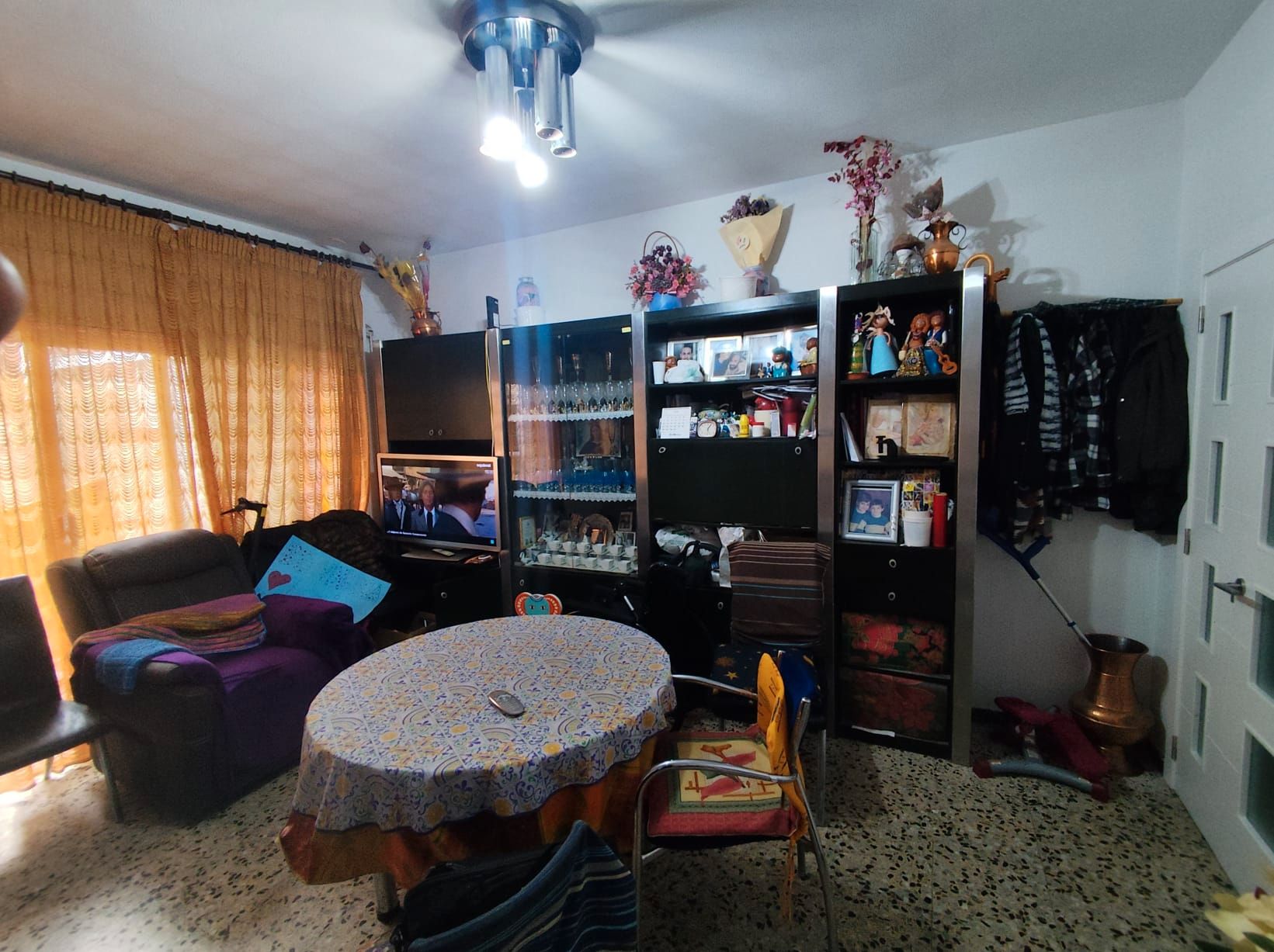 Living room of Flat for sale in Badalona  with Heating, Furnished and Balcony