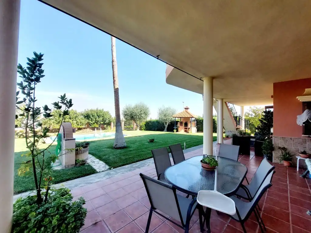 Terrassa de Casa o xalet en venda en Las Vaguadas