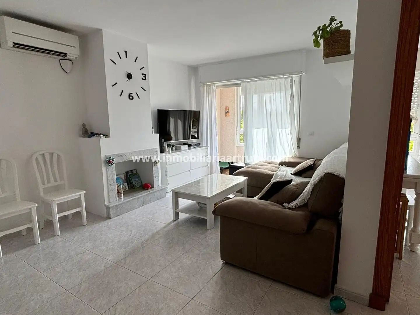 Living room of Attic for sale in Ciutadella de Menorca  with Air Conditioner, Terrace and Storage room