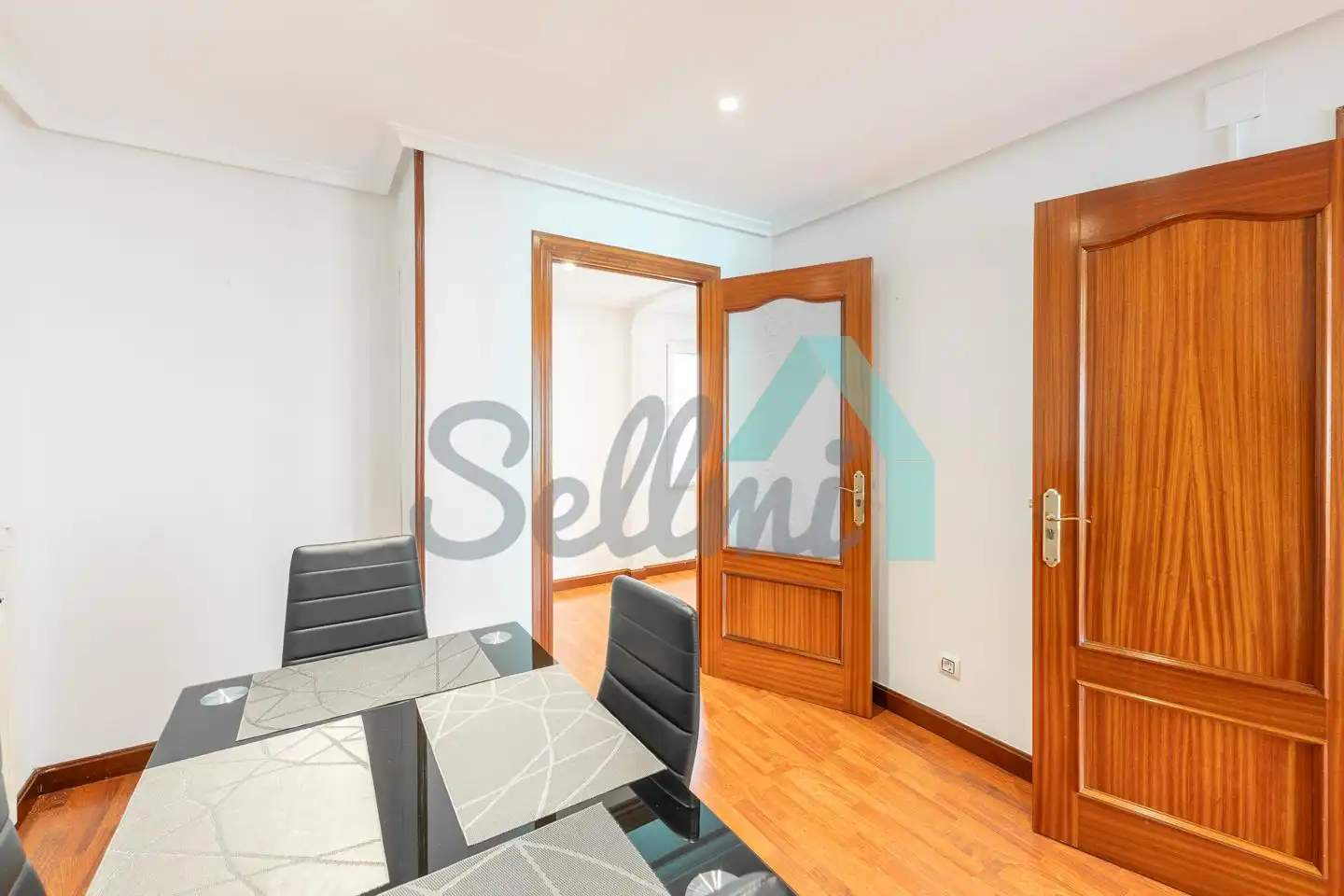 Piso en venta en Oviedo  con Calefacción