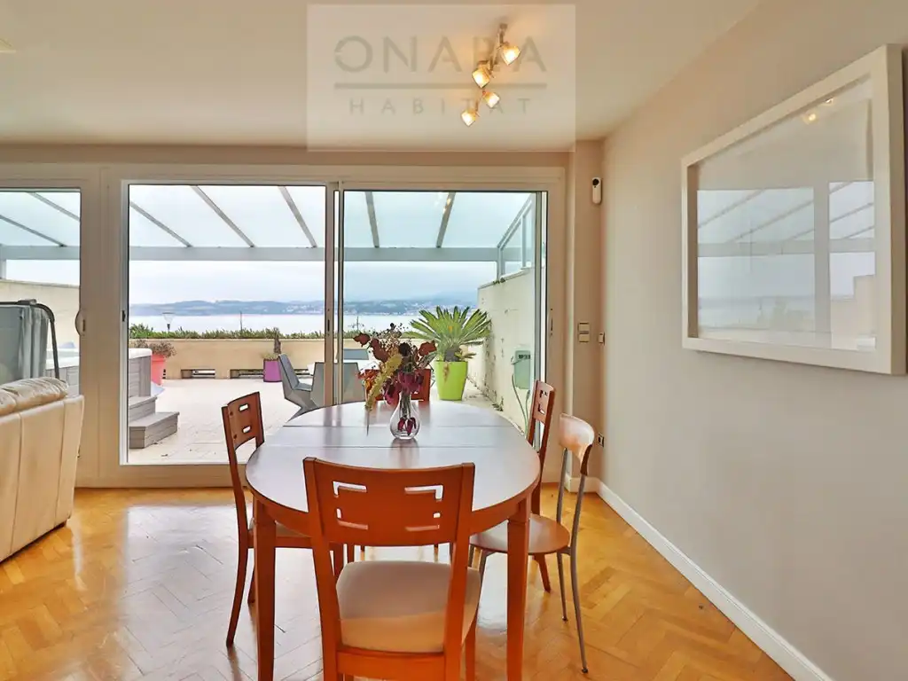 Comedor de Casa adosada de alquiler en Hondarribia con Terraza