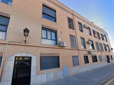 Flat with lift for sale in RIVERA (DE LA) 19