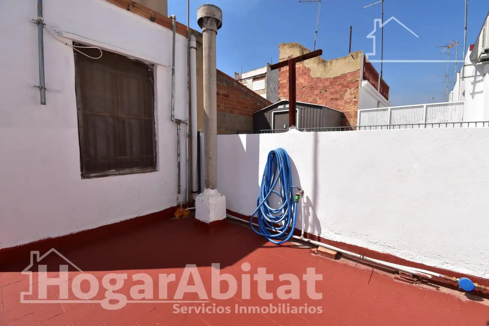 Vista exterior de Piso en venta en Catarroja con Aire acondicionado, Calefacción y Terraza