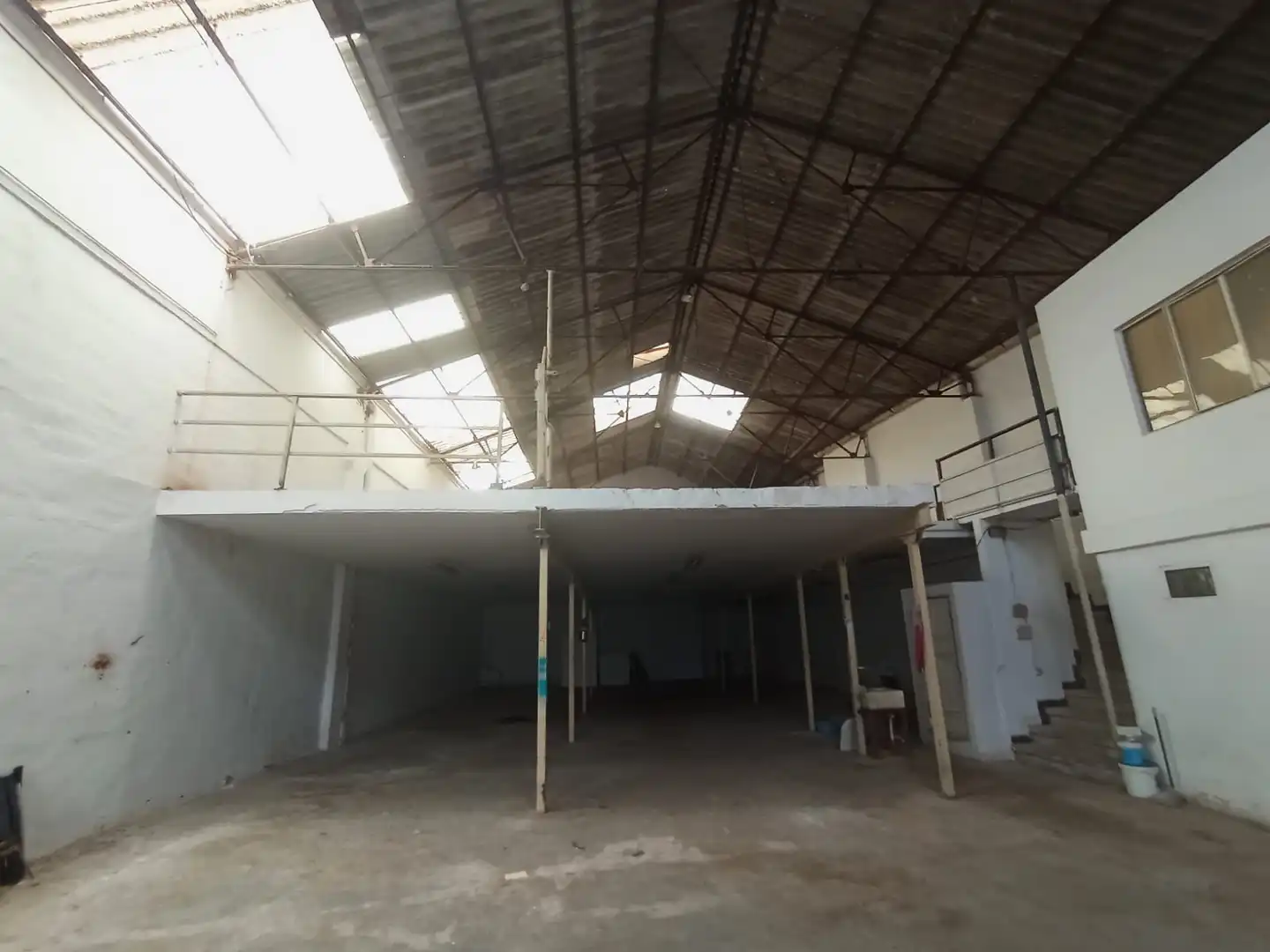 Nave industrial en venta en Carrer Honorio Maura