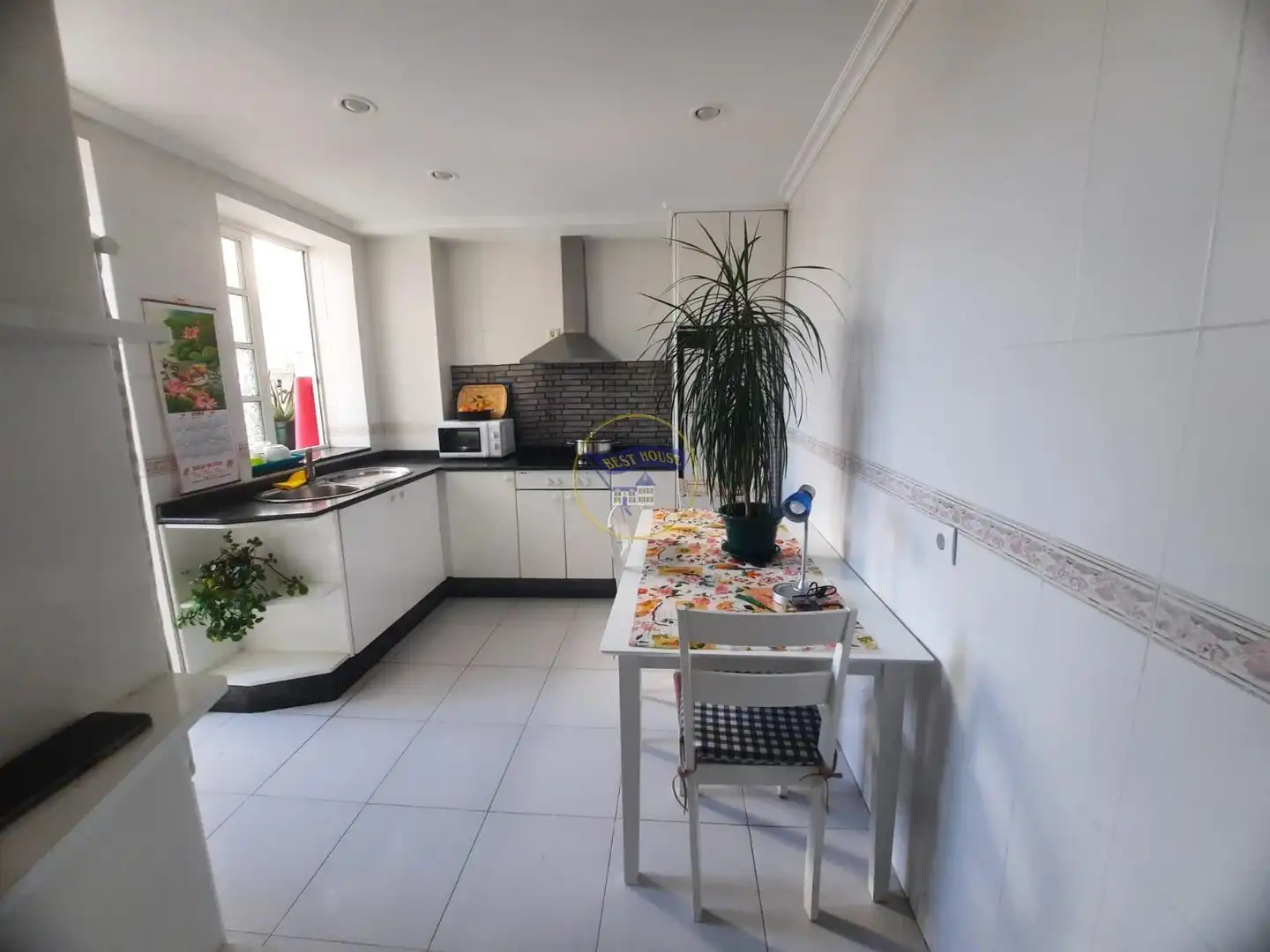 Cocina de Piso en venta en Vigo  con Calefacción y Amueblado