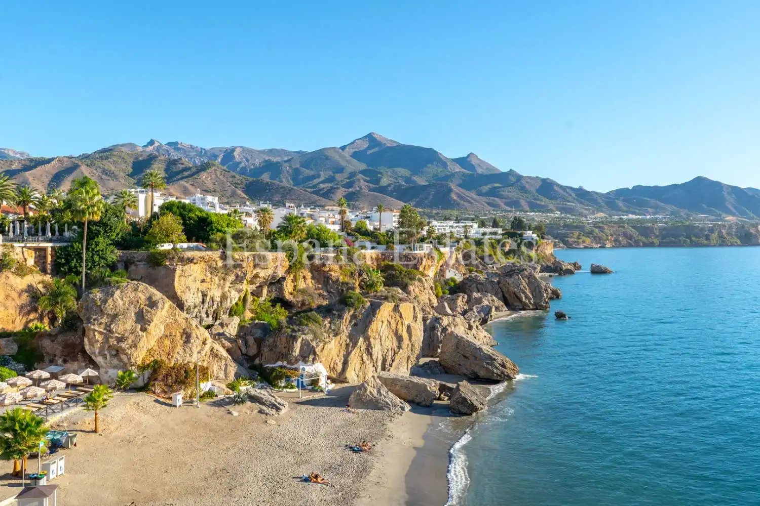 Vista exterior de Local en venta en Nerja con Aire acondicionado
